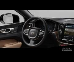 VOLVO XC60 T6 AWD Plug-in hybrid Elettrica/Benzi - 15