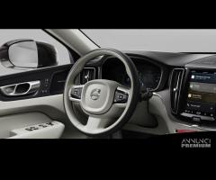 VOLVO XC60 T6 AWD Plug-in hybrid Elettrica/Benzi - 15