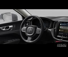 VOLVO XC60 T6 AWD Plug-in hybrid Elettrica/Benzi - 15