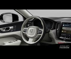 VOLVO XC60 T6 AWD Plug-in hybrid Elettrica/Benzi - 15