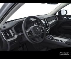 VOLVO XC60 T6 AWD Plug-in hybrid Elettrica/Benzi - 8