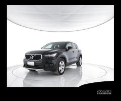 VOLVO XC40 T3 Momentum