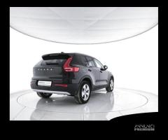 VOLVO XC40 T3 Momentum