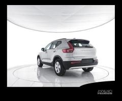 VOLVO XC40 B3 Mild hybrid Benzina Essential