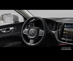 VOLVO XC60 T6 AWD Plug-in hybrid Elettrica/Benzi - 15