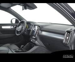 VOLVO XC40 B3 Mild hybrid Benzina Core - 12