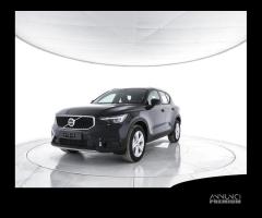 VOLVO XC40 B3 Mild hybrid Benzina Core