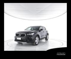 VOLVO XC40 T2 Momentum