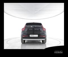 VOLVO XC40 T2 Momentum - 6