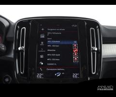 VOLVO XC40 T2 Momentum - 14