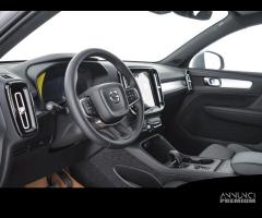 VOLVO XC40 B3 Mild hybrid Benzina Core - 8