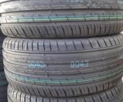 4 gomme nuove 205 60 15 toyo