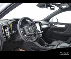 VOLVO XC40 B3 Mild hybrid Benzina Core - 8