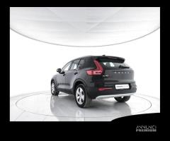 VOLVO XC40 T2 Momentum