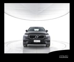 VOLVO XC40 T2 Momentum