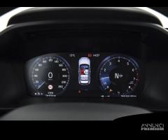 VOLVO XC40 T2 Momentum - 13