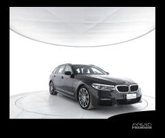 BMW 520 Serie 5 d 48V xDrive Msport