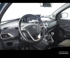 LANCIA Ypsilon 1.2 69 CV 5 porte Platinum - 8