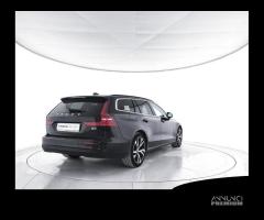 VOLVO V60 B4 (d) automatico Core - AUTOCARRO N1