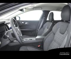 VOLVO V60 B4 (d) automatico Core - AUTOCARRO N1 - 9