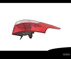 STOP FANALE POSTERIORE DESTRO FORD Focus S. Wagon