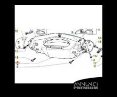 Copertura posteriore manubrio Piaggio Hexagon GTX - 3