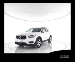 VOLVO XC40 D3 Momentum Pro