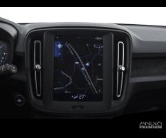 VOLVO XC40 D3 Momentum Pro - 15