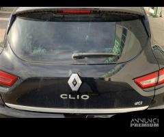 PORTELLONE POSTERIORE COMPLETO RENAULT Clio Serie