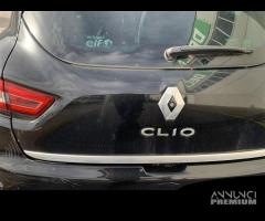 PORTELLONE POSTERIORE COMPLETO RENAULT Clio Serie