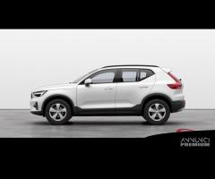 VOLVO XC40 B3 Mild hybrid Benzina Essential