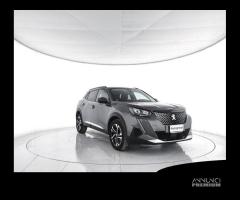 PEUGEOT 2008 BlueHDi 100 S&S Allure