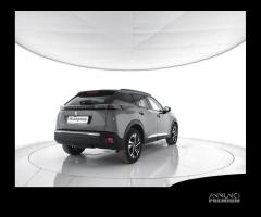 PEUGEOT 2008 BlueHDi 100 S&S Allure