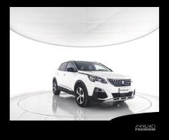 PEUGEOT 3008 BlueHDi 130 S&S EAT8 Allure