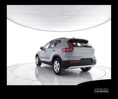 VOLVO XC40 B3 Mild hybrid Benzina Essential