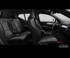 VOLVO XC40 Black Edition B3 Mild hybrid Benzina - 8