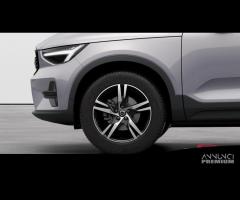 VOLVO XC40 B3 Mild hybrid Benzina Plus Dark - 7