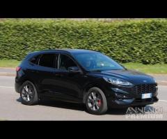 Ford kuga st line per ricambi tutti disponibili