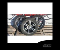 1x CERCHIO IN LEGA CON GOMMA LANCIA THEMA 18\"5X115 - 8