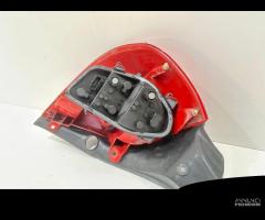 STOP FANALE POSTERIORE DESTRO RENAULT Clio Serie ( - 6