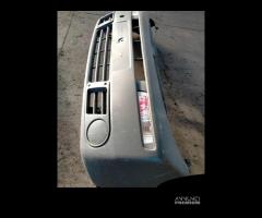 Paraurti Anteriore Opel Vivaro 2004