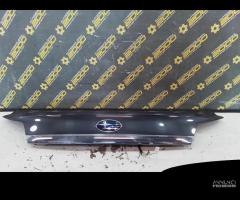 MANIGLIONE POSTERIORE CON LUCI SUBARU Outback Seri