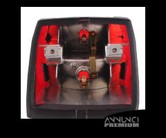 Fanale posteriore Triom Vespa PX 125 - 2