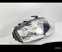 FARO ANTERIORE DESTRO AUDI A4 Avant (8E) (00>04)