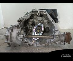 CAMBIO MANUALE COMPLETO AUDI A4 Avant (8K5) 0AW300