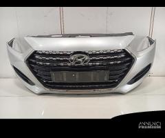 PARAURTI ANTERIORE CENTRALE HYUNDAI i40 Serie (CW) - 1