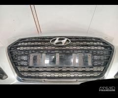 PARAURTI ANTERIORE CENTRALE HYUNDAI i40 Serie (CW) - 14