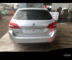 Ricambi usati Peugeot 308 sw 2018 1.5 DIESEL yho1