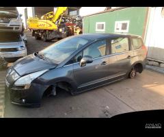 Ricambi Peugeot 5008 2011 1.6 hdi