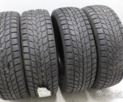 4 gomme usate 235 65 16c falken